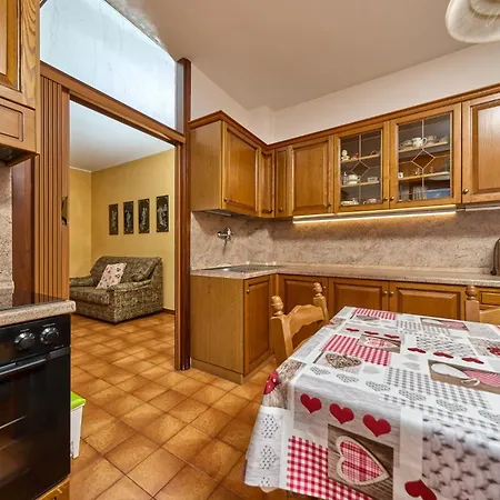 Apartment Esperia *